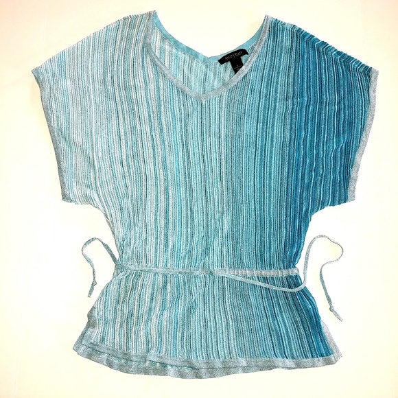 White House Black Market Tops - White House Black Market Blue Ombre Top Size Small White House Black Market Tops - White House Black Market Blue Ombre Top Size Small
